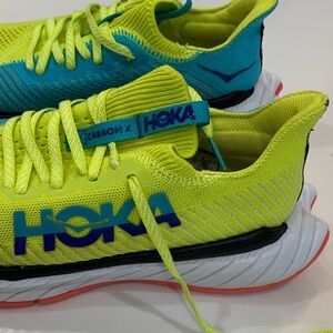 Hoka Carbon X3 women’s 9- Neon Yellow and Teal